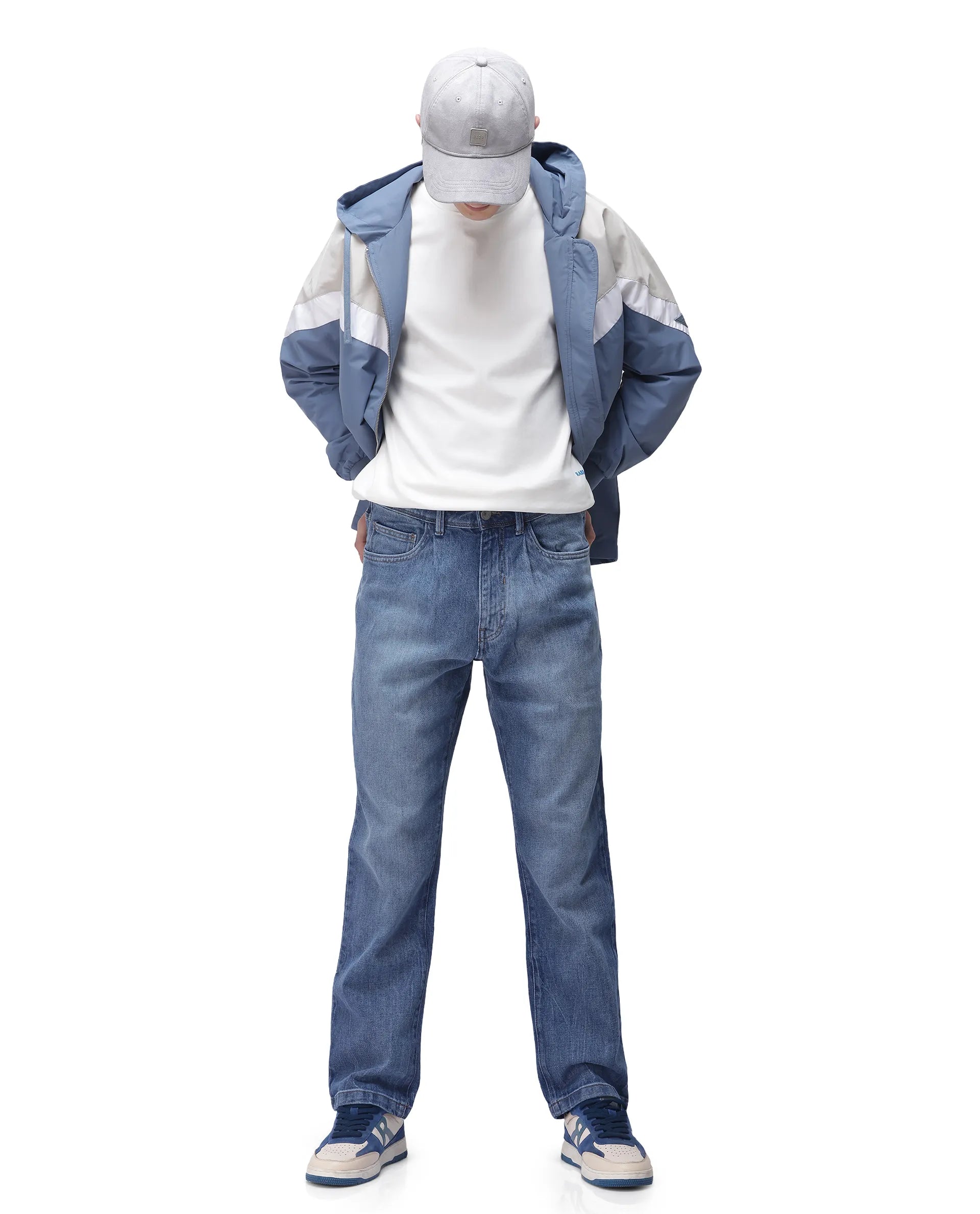 Light Wash Men's JeansRare Rabbit Men's Bagg-2 Blue Cotton Fabric Mid Wash Mid Rise Plain Jeans