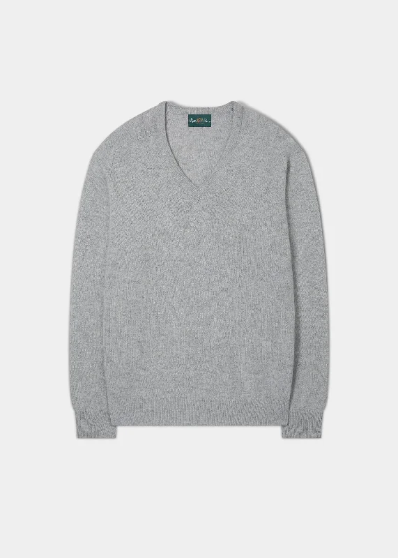 Men's Pants with Moisture-Wicking PropertiesMen's Lambswool Vee Neck Jumper in Light Grey Mix - Classic Fit Men's Pants with Moisture-Wicking PropertiesMen's Lambswool Vee Neck Jumper in Light Grey Mix - Classic Fit