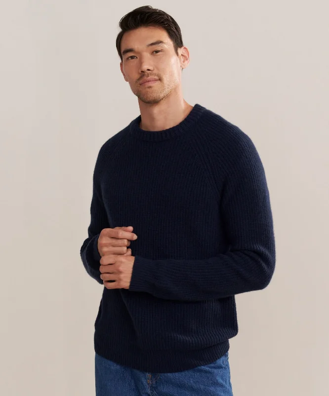 Essential Men's V-Neck SweatersMen's Cashmere Fisherman