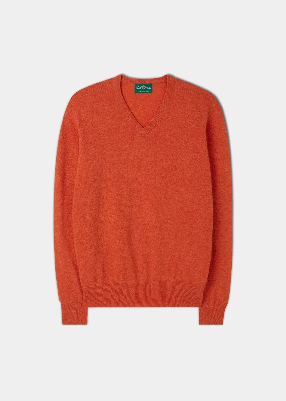 Men's Bootcut Jeans for a Flattering ShapeMen's Geelong Lambswool Vee Neck Jumper in Fire - Regular Fit