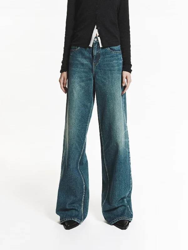 Modern Men's JeansBlue Wash Wide Leg Jeans