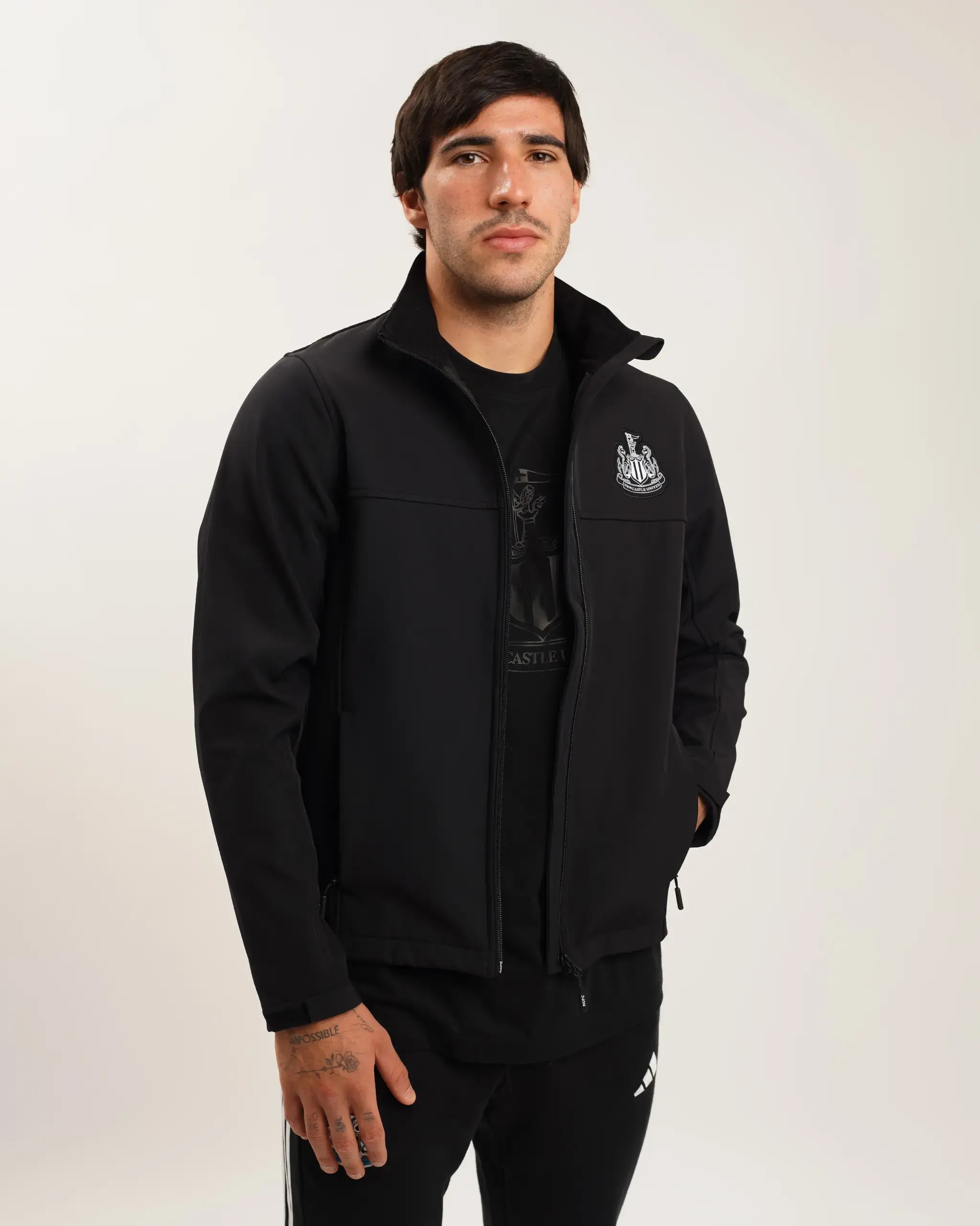 Men's Coats for AutumnNewcastle United Men's Black Softshell Jacket