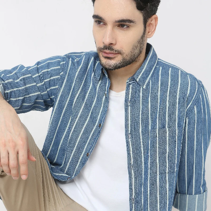 Men's Checkered Shirts for a Retro FeelRegular Fit Striped Shirt