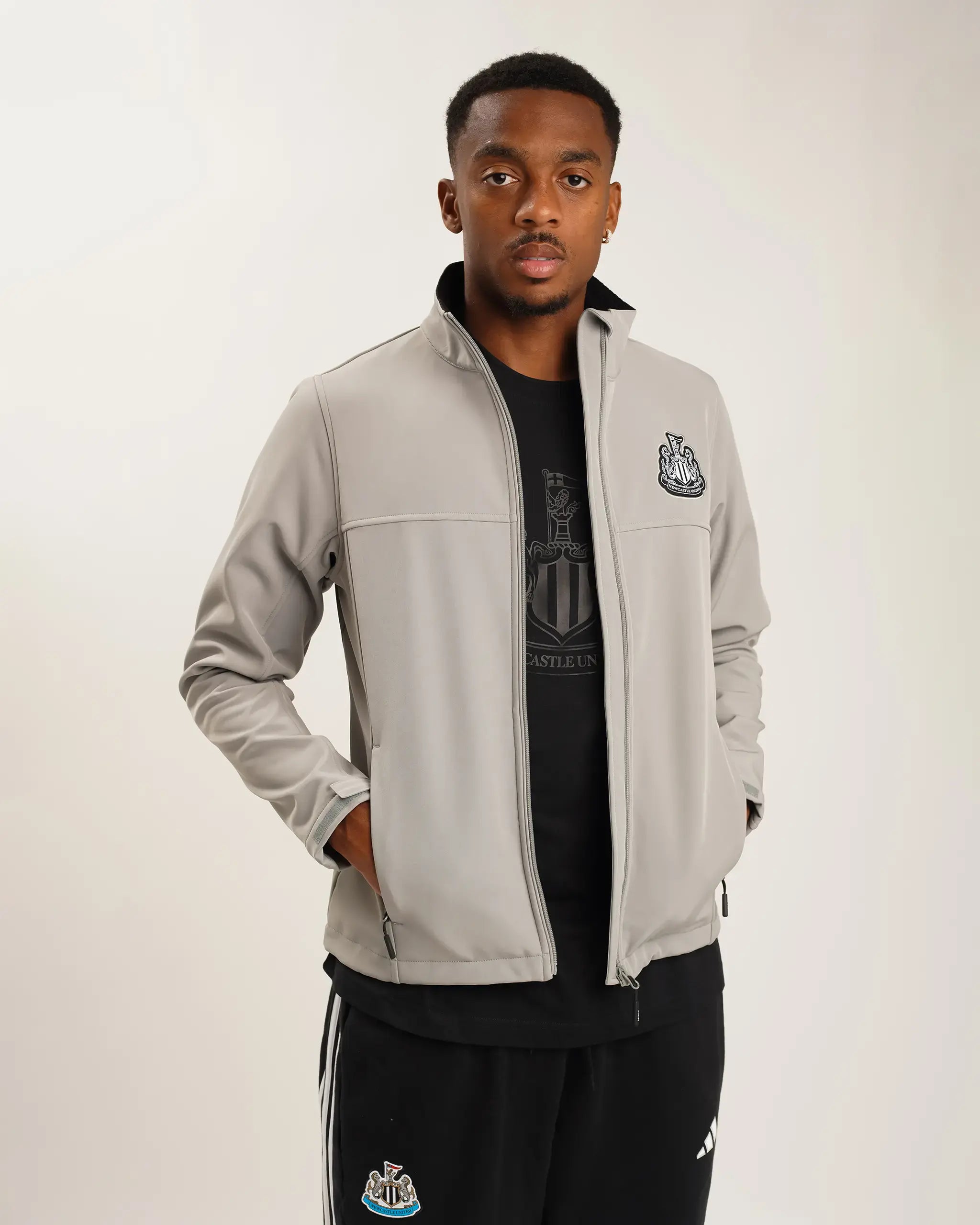 Men's Coats with Chest PocketsNewcastle United Men's Grey Softshell Jacket