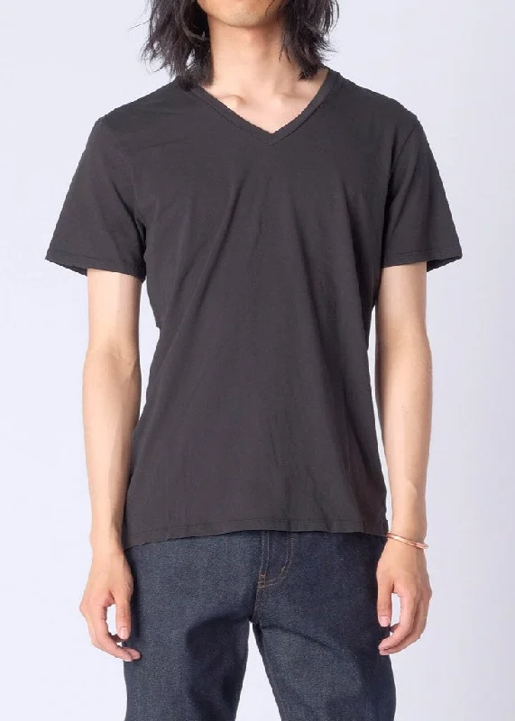 Wash and Wear Men's JeansBrooklyn Denim Co. Organic Cotton V-Neck T-Shirt - Currant