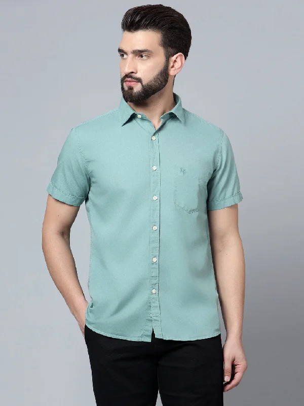 Men's Neutral-Tone Shirts for Versatile StylingMen's Green Casual Plain Half Sleeve Shirt Men's Neutral-Tone Shirts for Versatile StylingMen's Green Casual Plain Half Sleeve Shirt