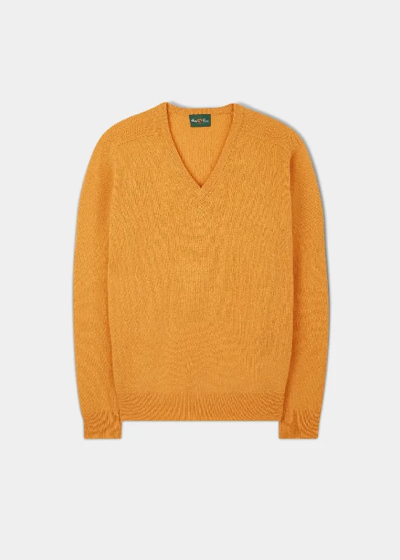 Men's Pants with Elastic CuffsHampshire Lambswool Jumper in Harvest Gold - Classic Fit Men's Pants with Elastic CuffsHampshire Lambswool Jumper in Harvest Gold - Classic Fit
