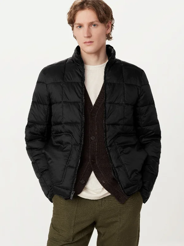 Men's Coats Made in ItalyThe Aero Packable Jacket in Black