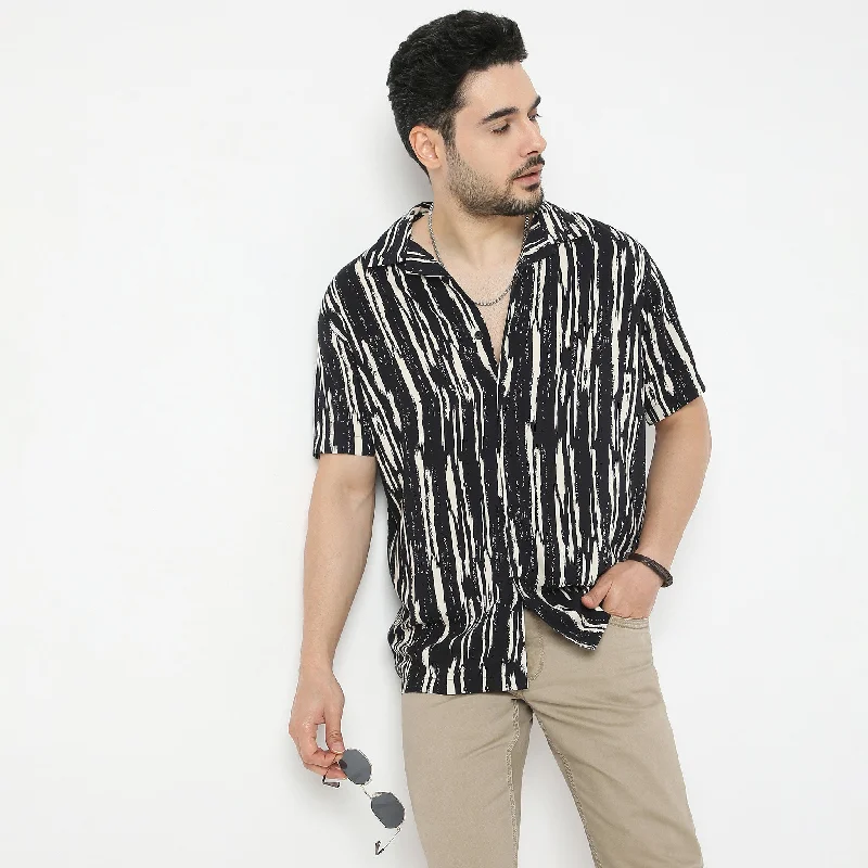 Men's Luxury Shirts for High-End FashionRetreat™ Shirts - Printed Pattern Rich Fabric - Trendy Cuban Collar - Regular Fit Shirt Men's Luxury Shirts for High-End FashionRetreat™ Shirts - Printed Pattern Rich Fabric - Trendy Cuban Collar - Regular Fit Shirt