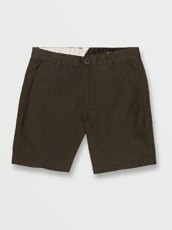 Men's Low-Waisted Pants for a Casual VibeBarracks Relaxed Chino Shorts - Rinsed Black Men's Low-Waisted Pants for a Casual VibeBarracks Relaxed Chino Shorts - Rinsed Black