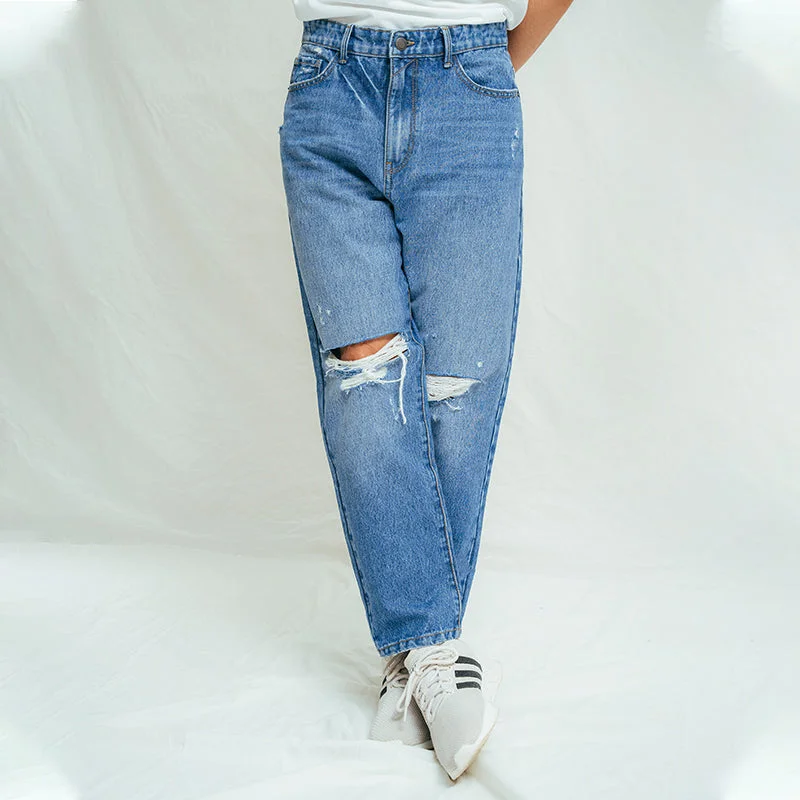 Oversized Men's JeansStraight Fit Ripped Jeans
